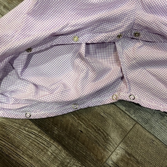 One piece romper with snap button closure on bottom - Picture 5 of 5